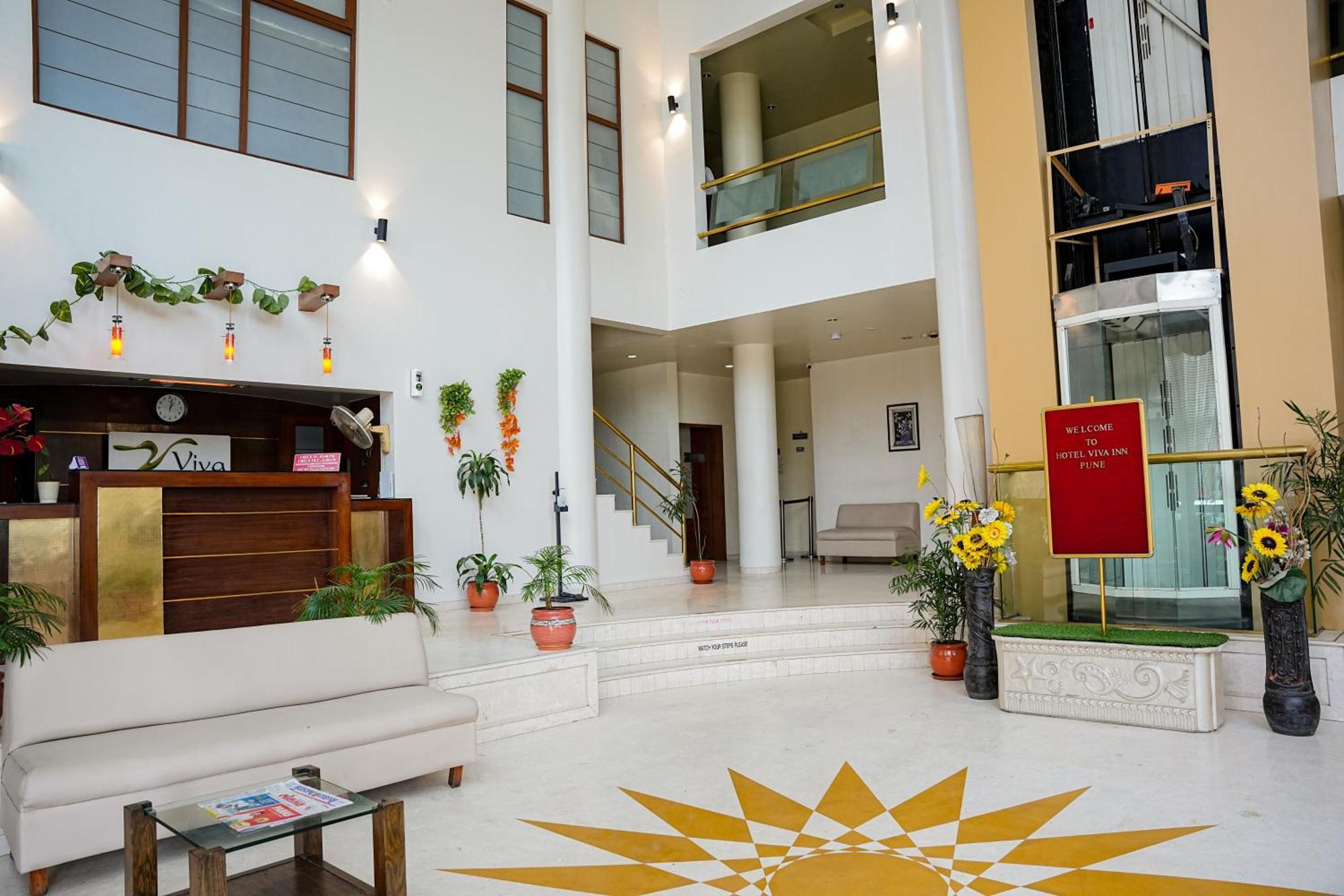 Hotel Viva Inn Yerandwane Zewnętrze zdjęcie